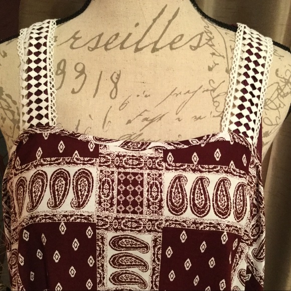 Beautiful & Unique Asymmetrical Top - Picture 7 of 8